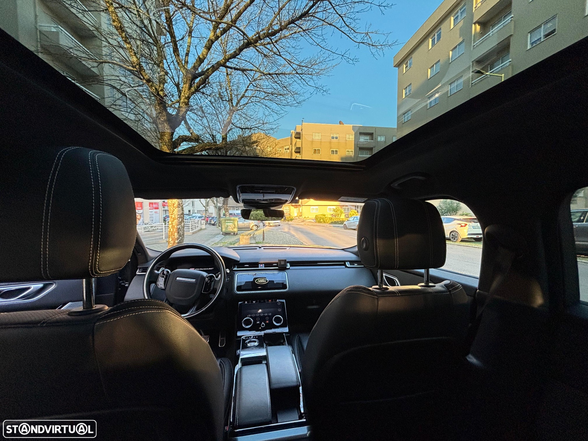 Land Rover Range Rover Velar 3.0 D R-Dynamic - 12