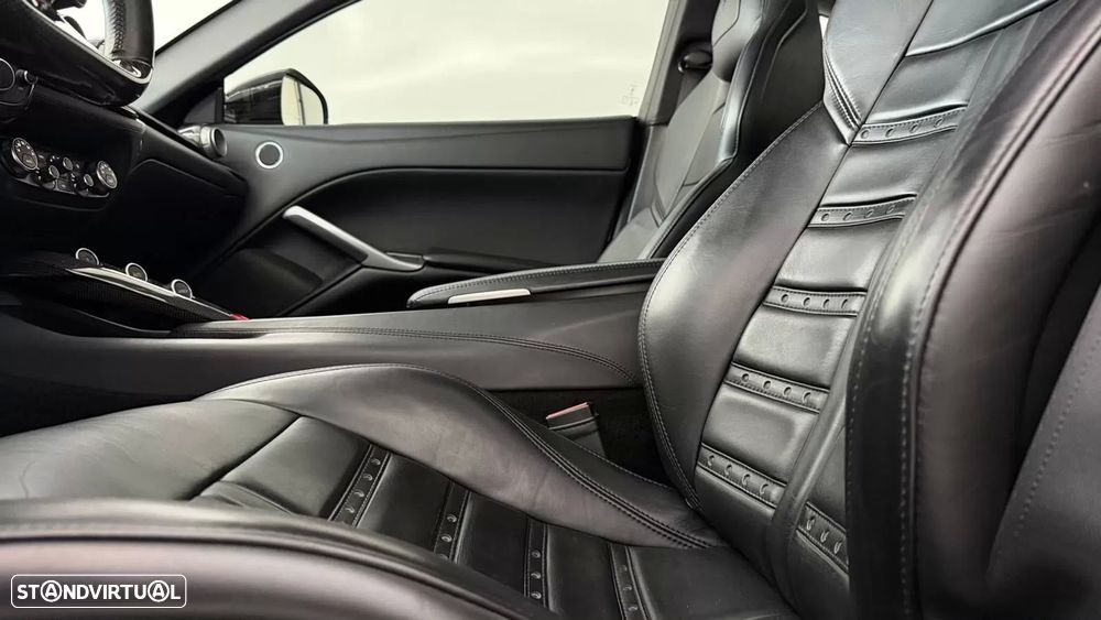 Ferrari F12 Berlinetta 6.3 V12 - 24