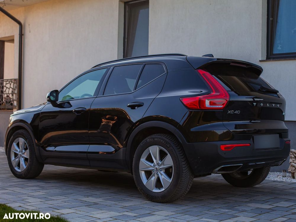 Volvo XC 40 D4 AWD R-Design - 13
