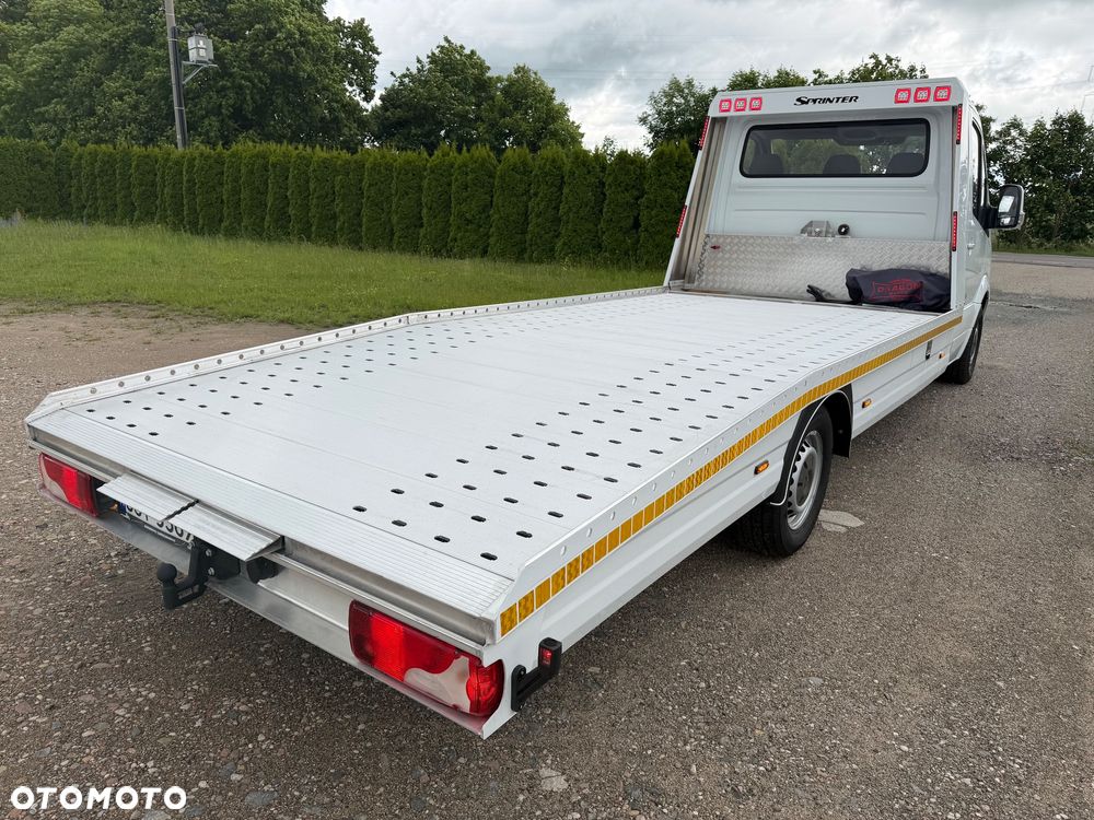 Mercedes-Benz Sprinter - 11