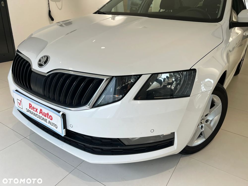Skoda Octavia 1.6 TDI SCR Ambition - 3