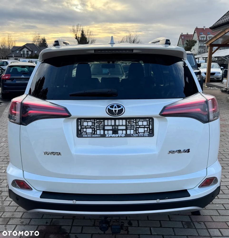 Toyota RAV4 - 9
