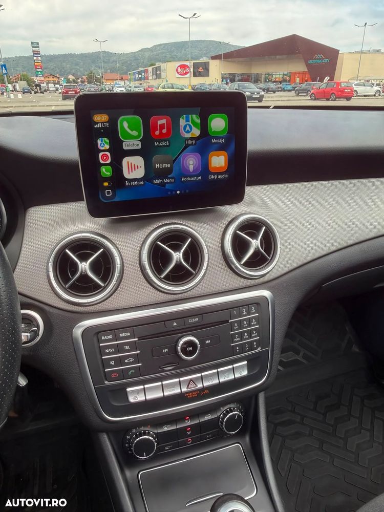 Mercedes-Benz CLA 180 - 8