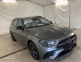 Mercedes-Benz E 300 de 4Matic 9G-TRONIC AMG Line - 3