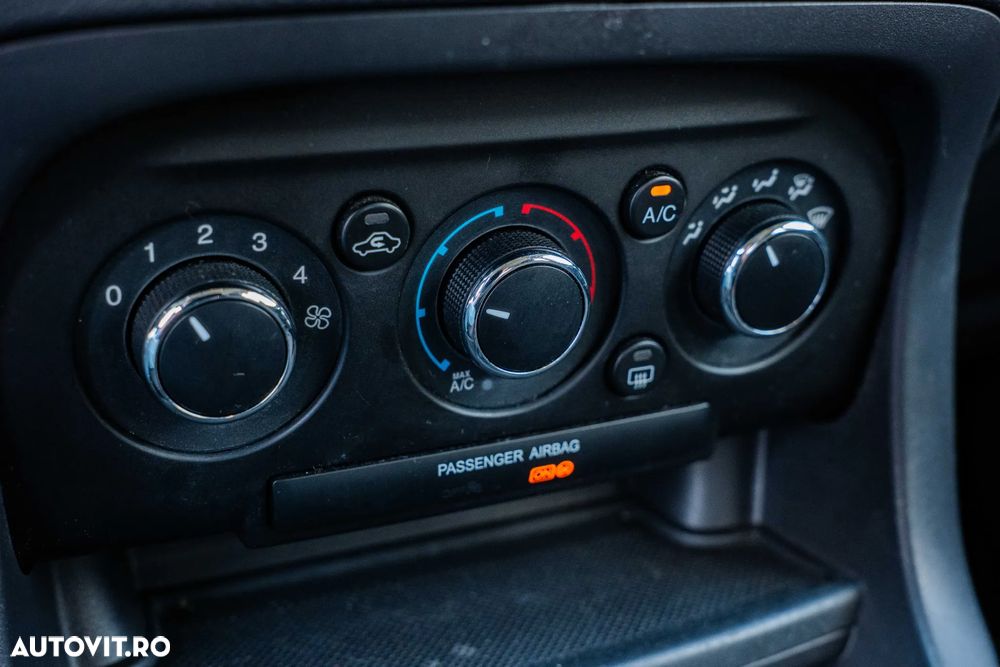 Ford Ka+ 1.2 TI-VCT ESSENTIAL - 16