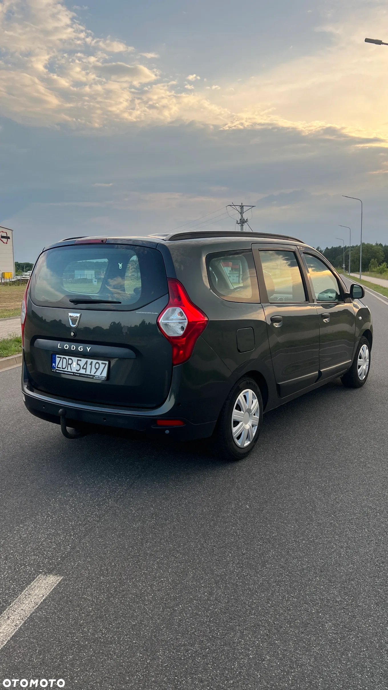 Dacia Lodgy 1.2 TCe Laureate - 4