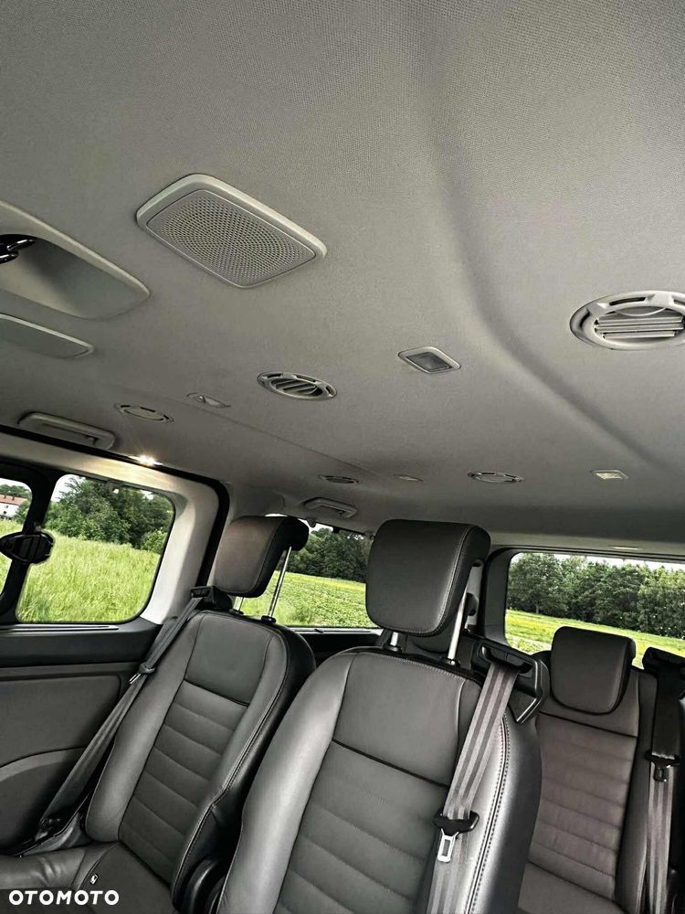 Ford Tourneo Custom - 27