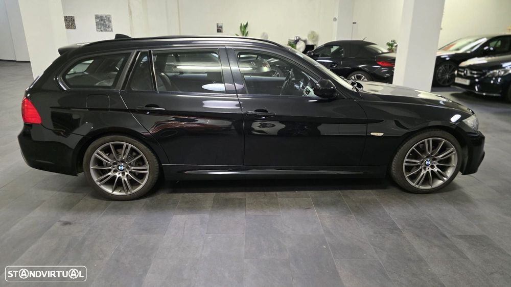 BMW 320 i Touring - 4