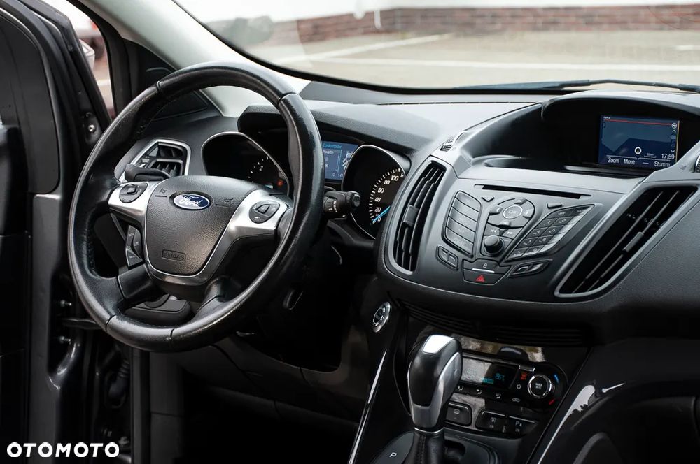 Ford Kuga 2.0 TDCi 4x4 Titanium - 19