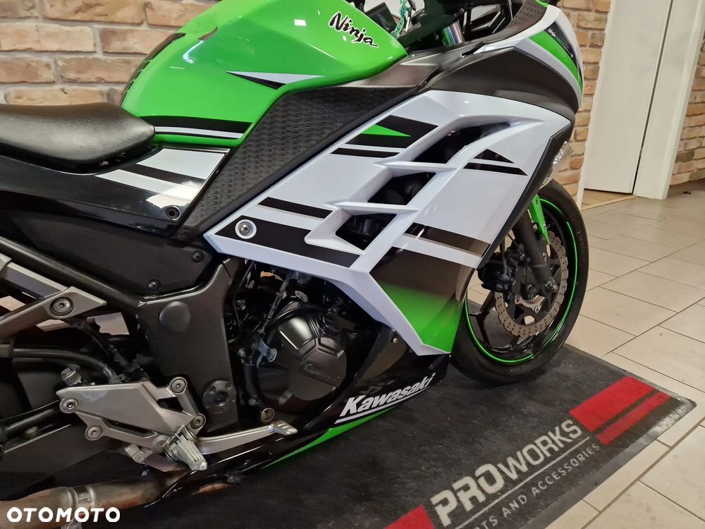 Kawasaki Ninja 300 ABS - 11