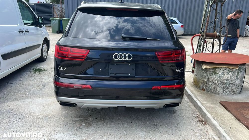 Audi Q7 3.0 TFSI Quattro Tiptronic - 6