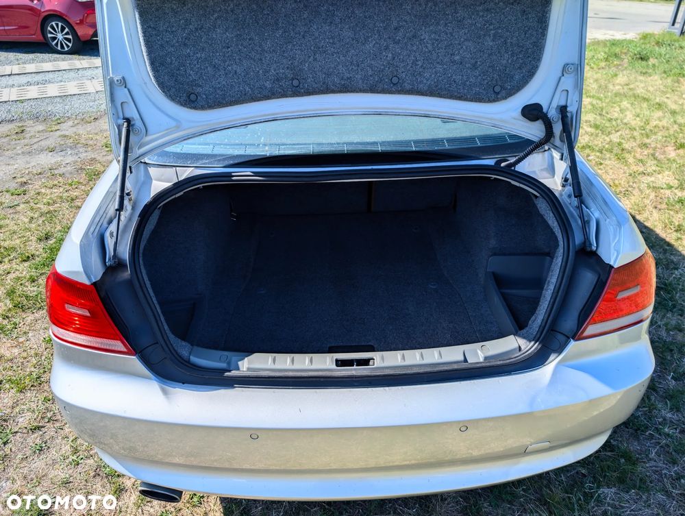 BMW Seria 3 320d - 8