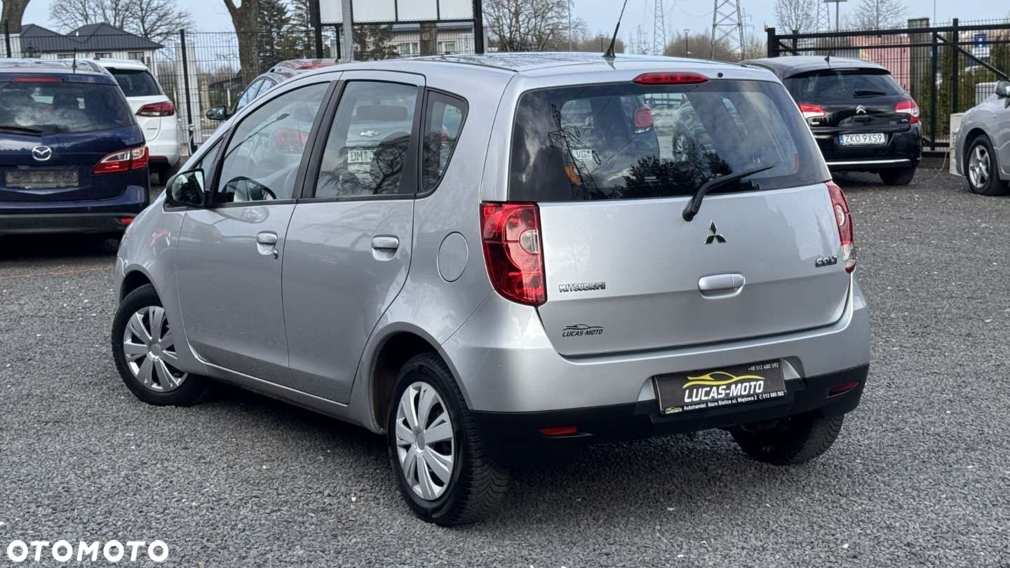 Mitsubishi Colt - 8
