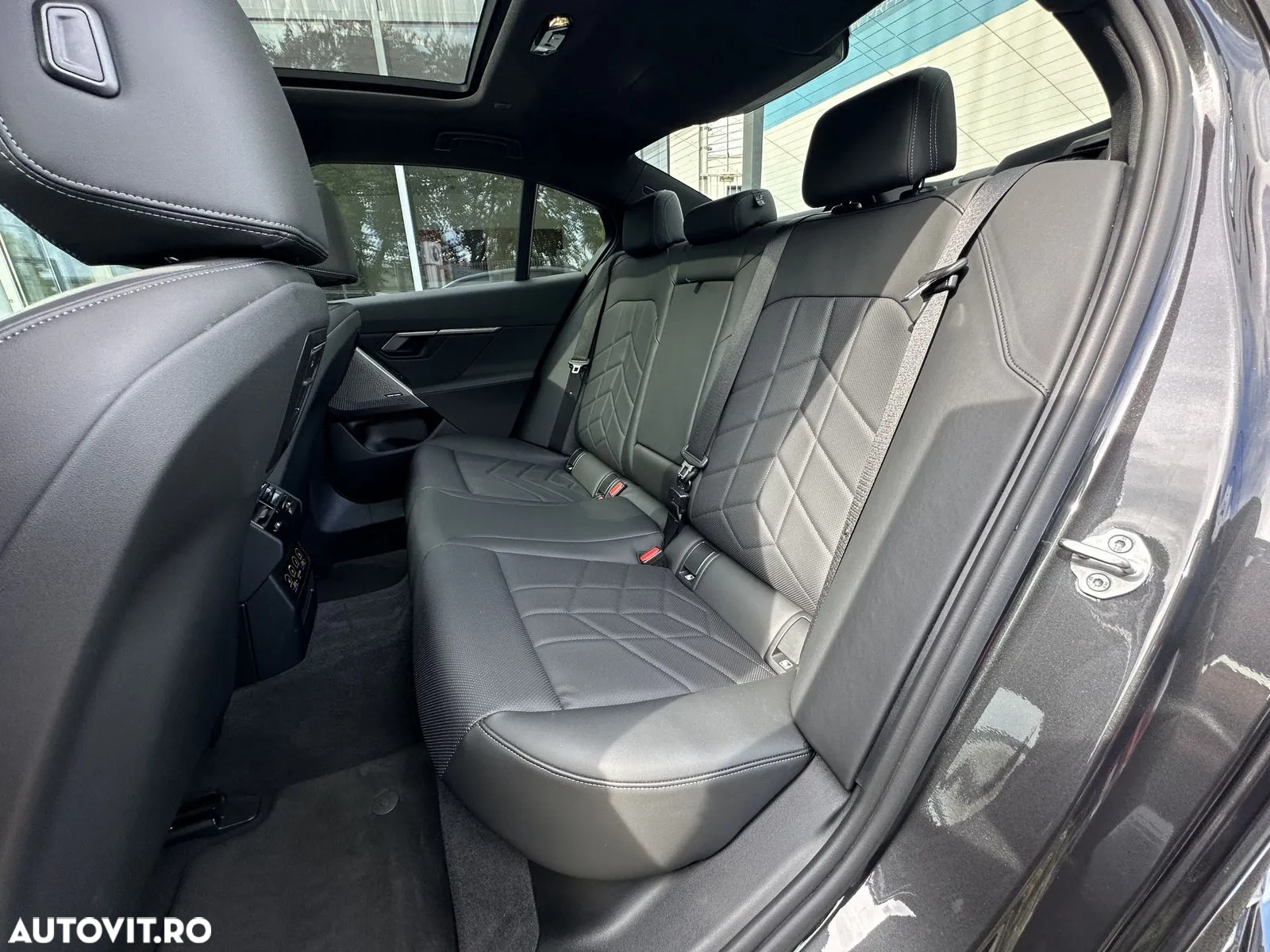 BMW Seria 5 520d xDrive AT MHEV - 18