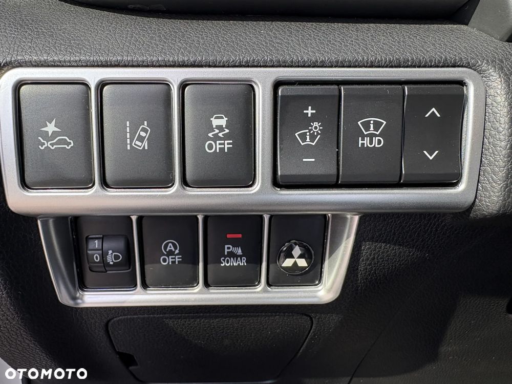 Mitsubishi Eclipse Cross 1.5 T GPF Intense - 18