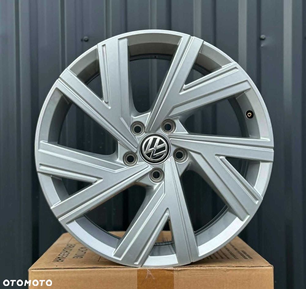 Alufelgi 5x112 r18 VW Golf VIII GTI R VII VI Touran Caddy Audi A3 Skoda 107# - 4