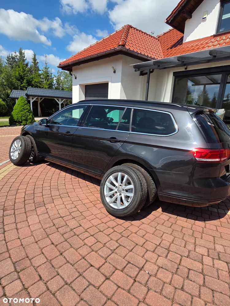 Volkswagen Passat 2.0 TDI SCR Comfortline DSG - 13