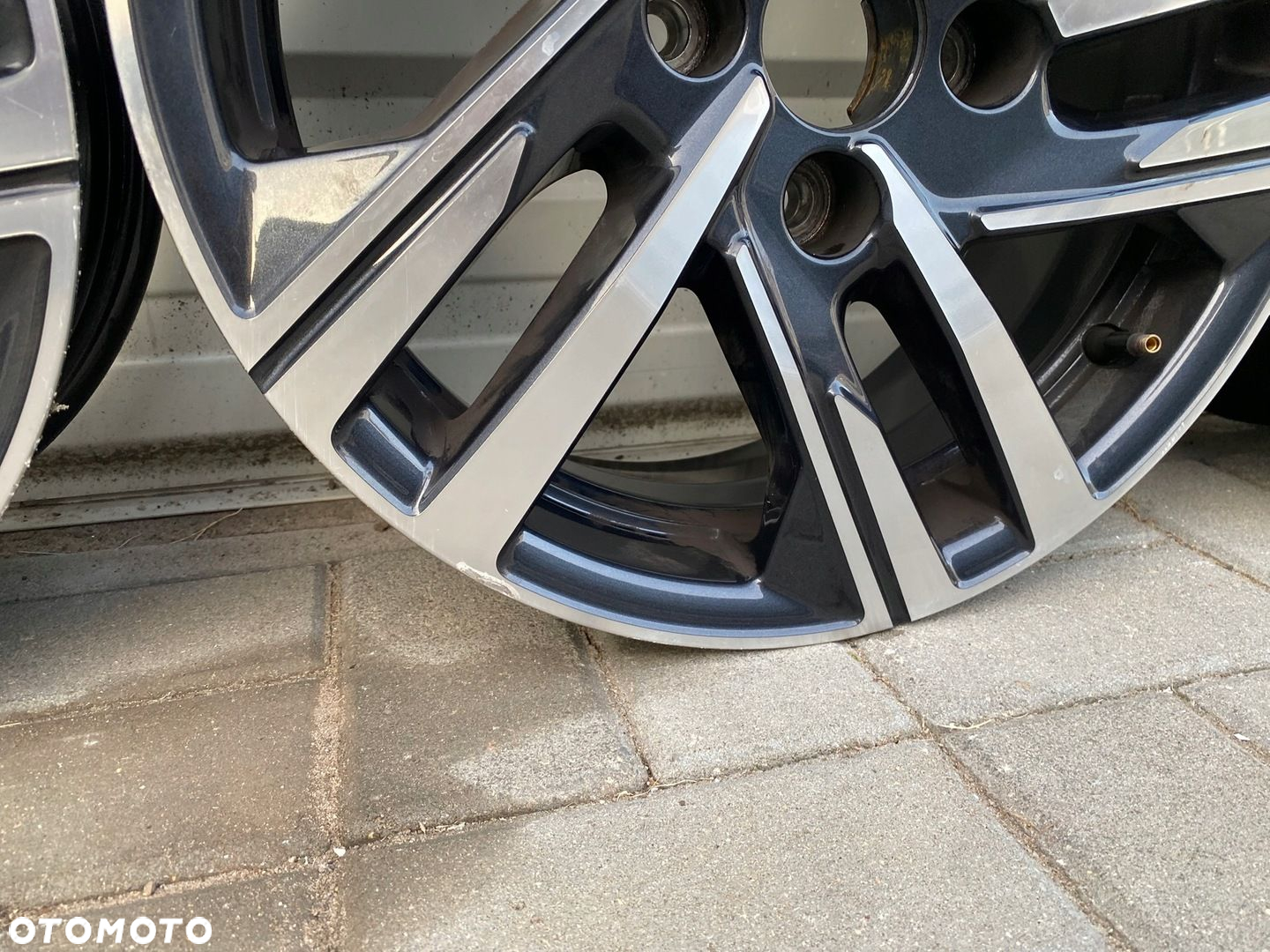 KOMPLET FELG ALUMINIOWY PEUGEOT 208 II 6.5X16 4X108 ET 38 - 7
