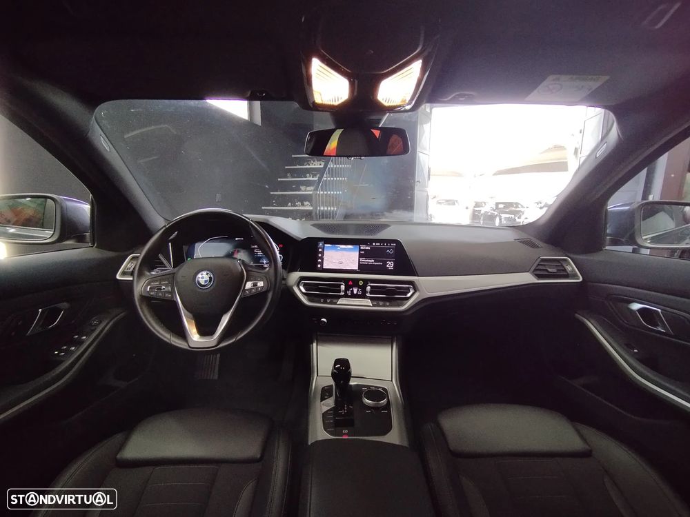 BMW 320 e Auto — fotografia 18