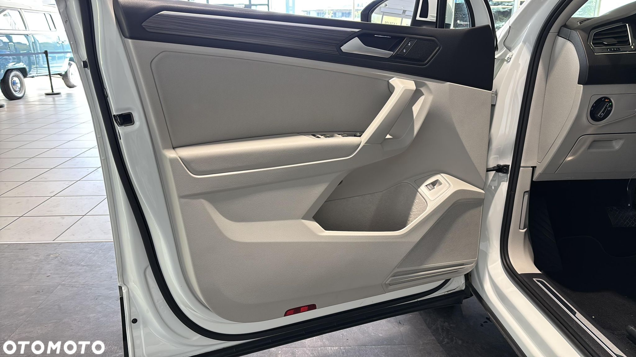 Volkswagen Tiguan Allspace 2.0 TDI Elegance DSG - 10