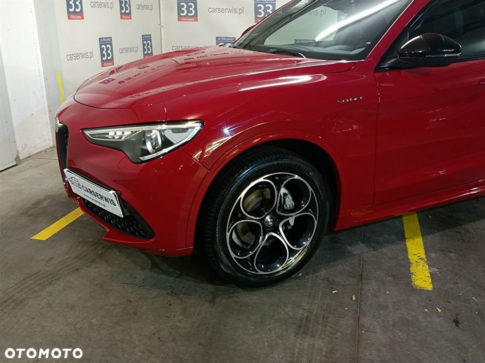 Alfa Romeo Stelvio - 2