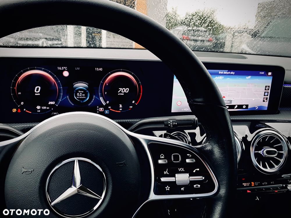 Mercedes-Benz CLA 250 4Matic Shooting Brake 7G-DCT - 39