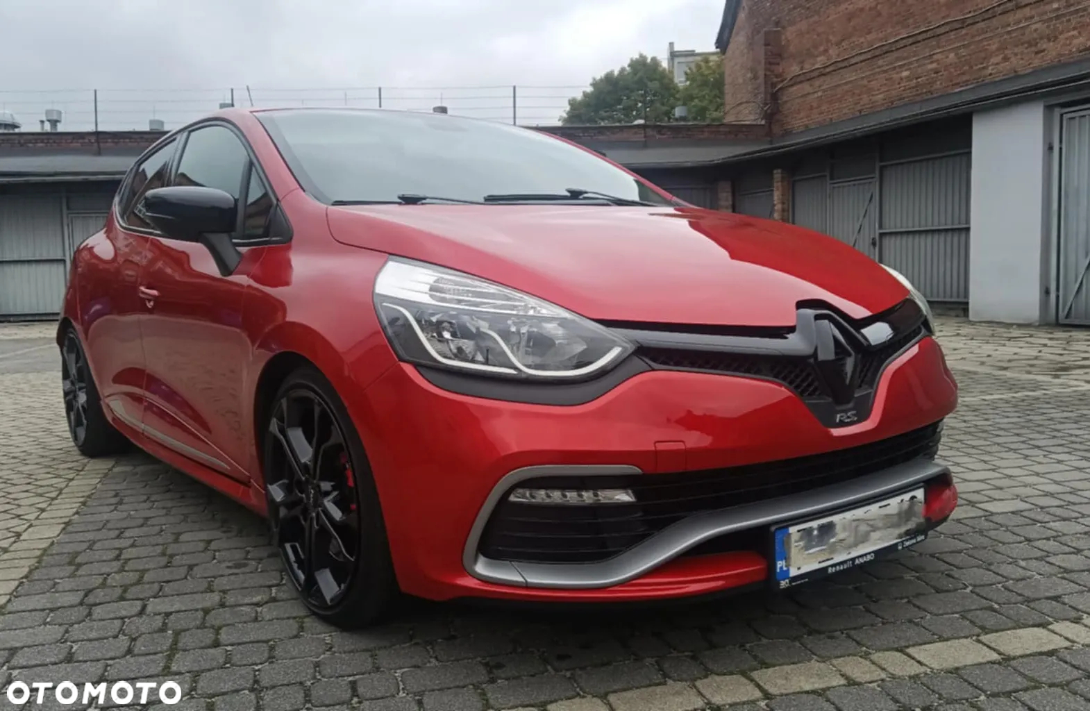 Renault Clio 1.6 Turbo R.S EDC Sport - 2