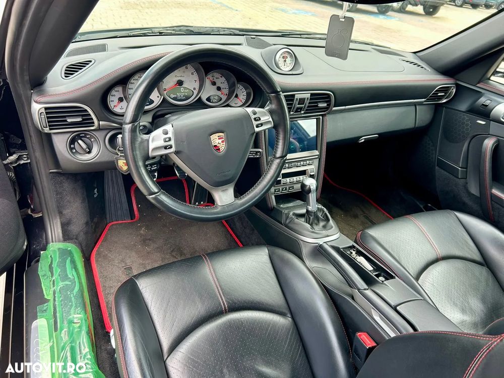 Porsche 911 Turbo - 14
