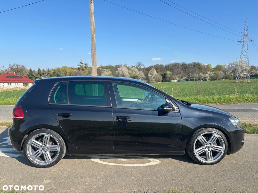 Volkswagen Golf 2.0 TDI Highline - 6