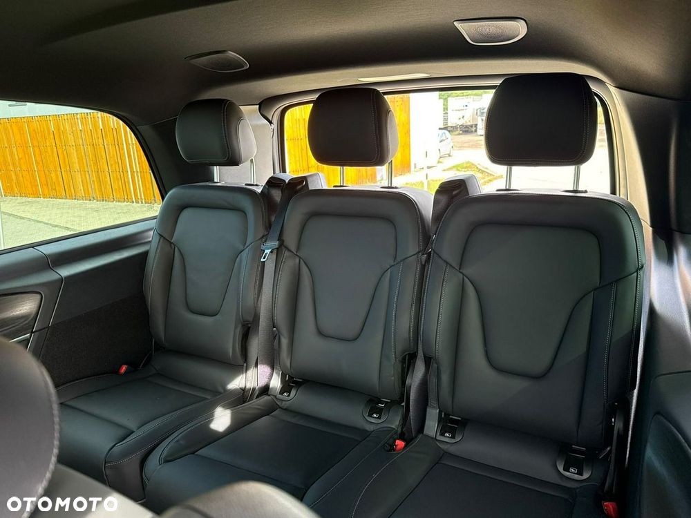 Mercedes-Benz Klasa V 300 d extralang 4Matic 9G-TRONIC Exclusive - 26