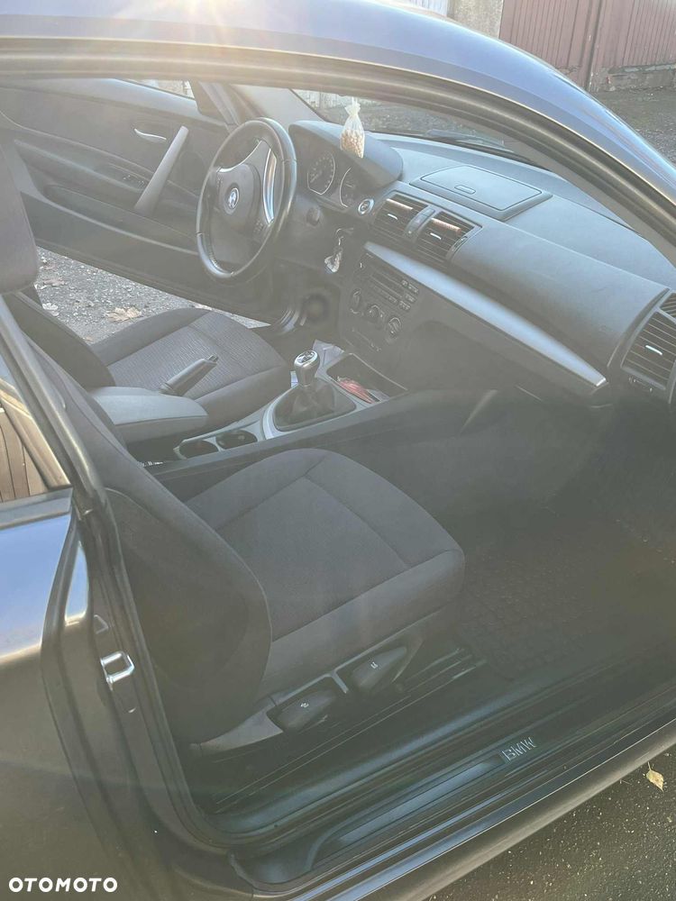 BMW Seria 1 118d - 5