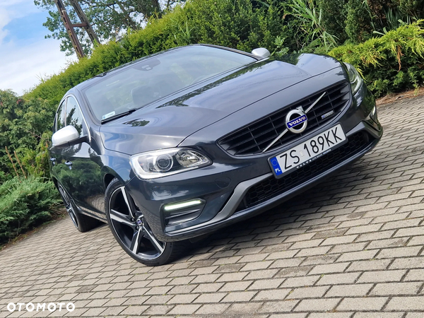Volvo S60 T5 Drive-E R-Design Summum