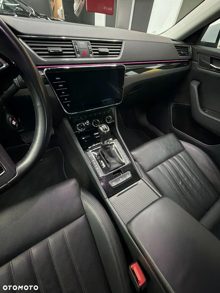 Skoda Superb 2.0 TDI L&K DSG - 9