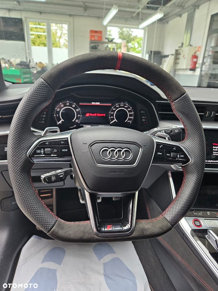 Audi RS6 Avant - 28