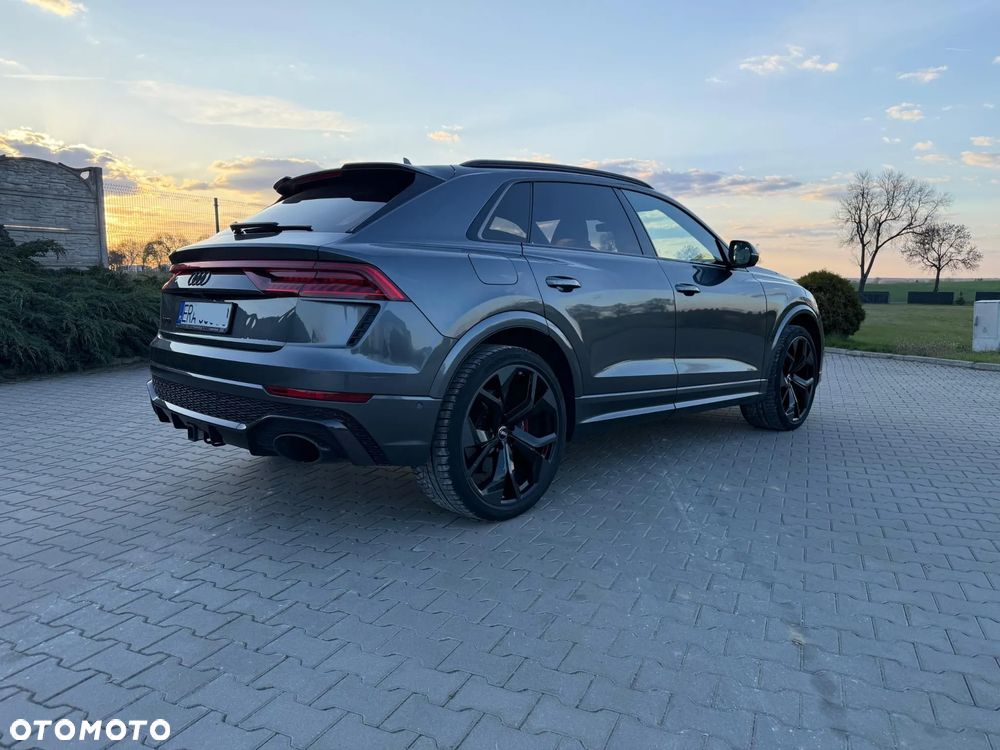 Audi RS Q8 - 4