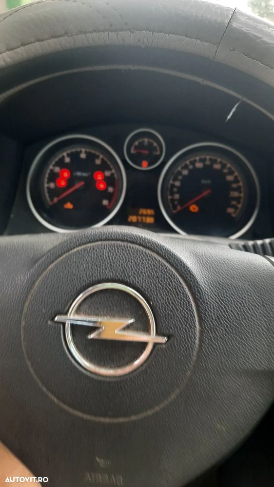 Opel Astra Classic Caravan 1.6i - 8