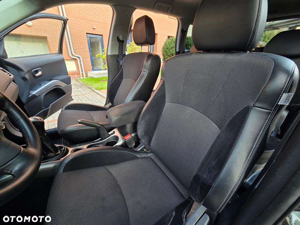 Mitsubishi Outlander 2.0 2WD Invite - 36
