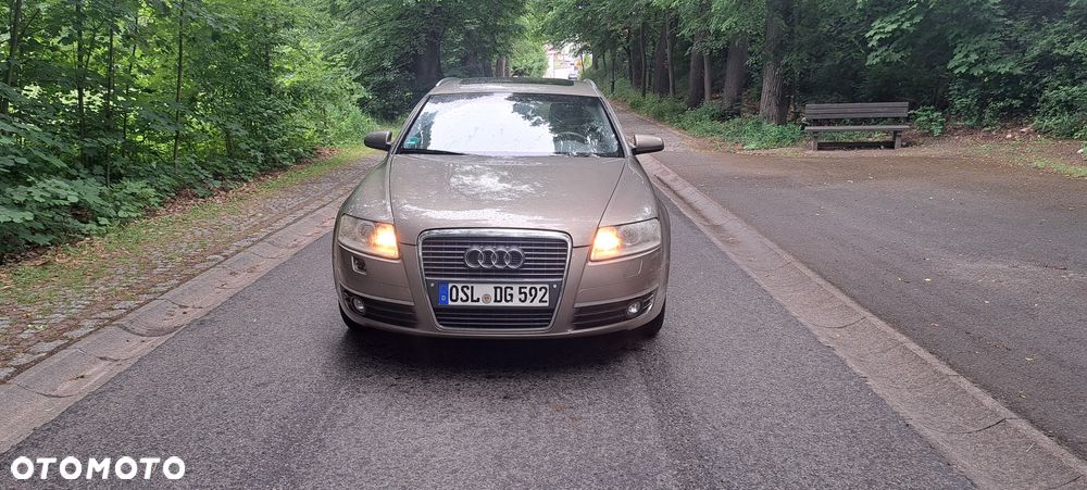 Audi A6 Avant 2.4 - 4