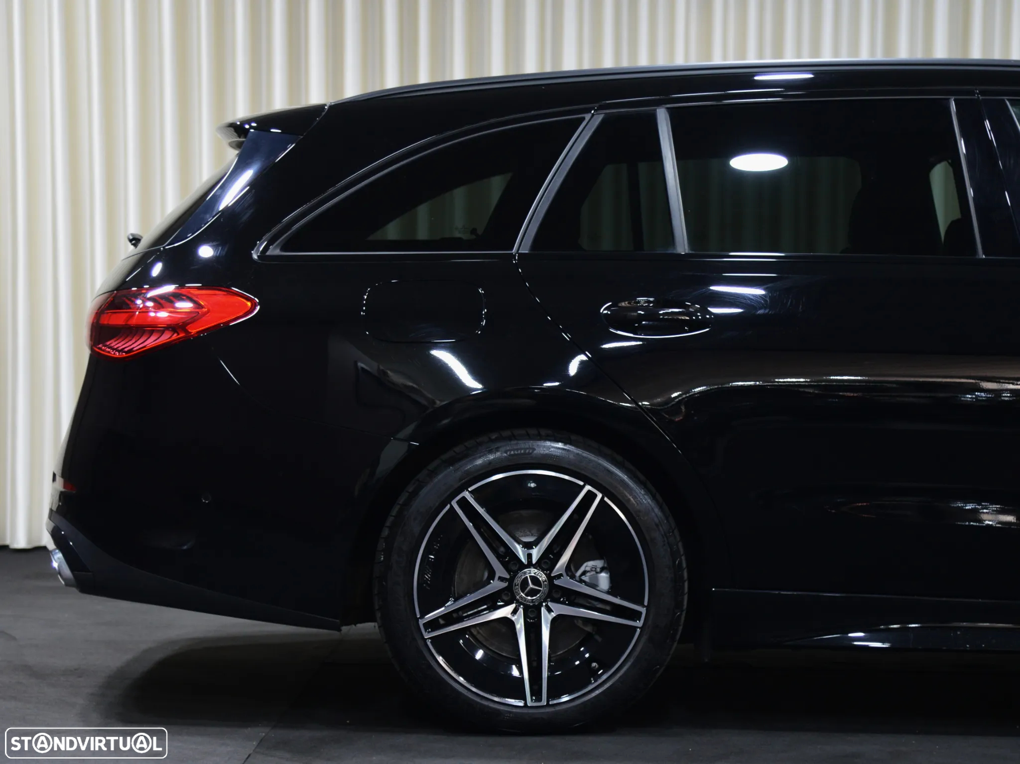 Mercedes-Benz C 300 e AMG Line - 8