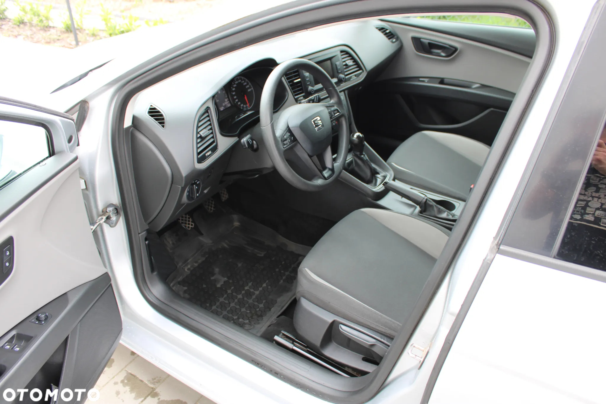 Seat Leon 1.6 TDI Reference - 10