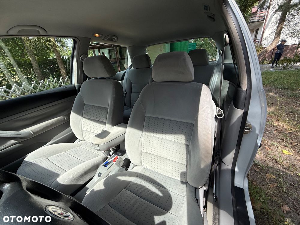 Volkswagen Golf 2.0 Comfortline - 9