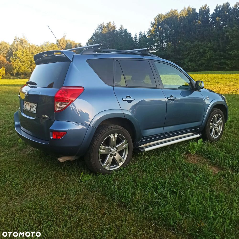 Toyota RAV4 2.2 D-4D Sol 180 - 17