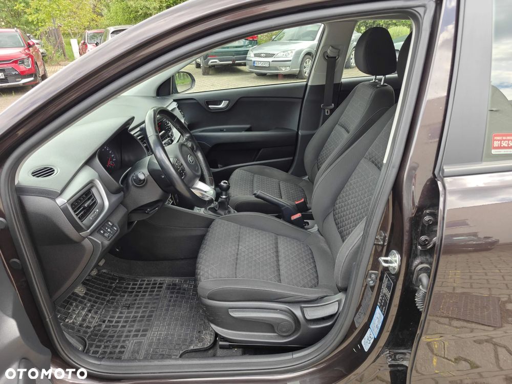 Kia Rio 1.2 M - 13