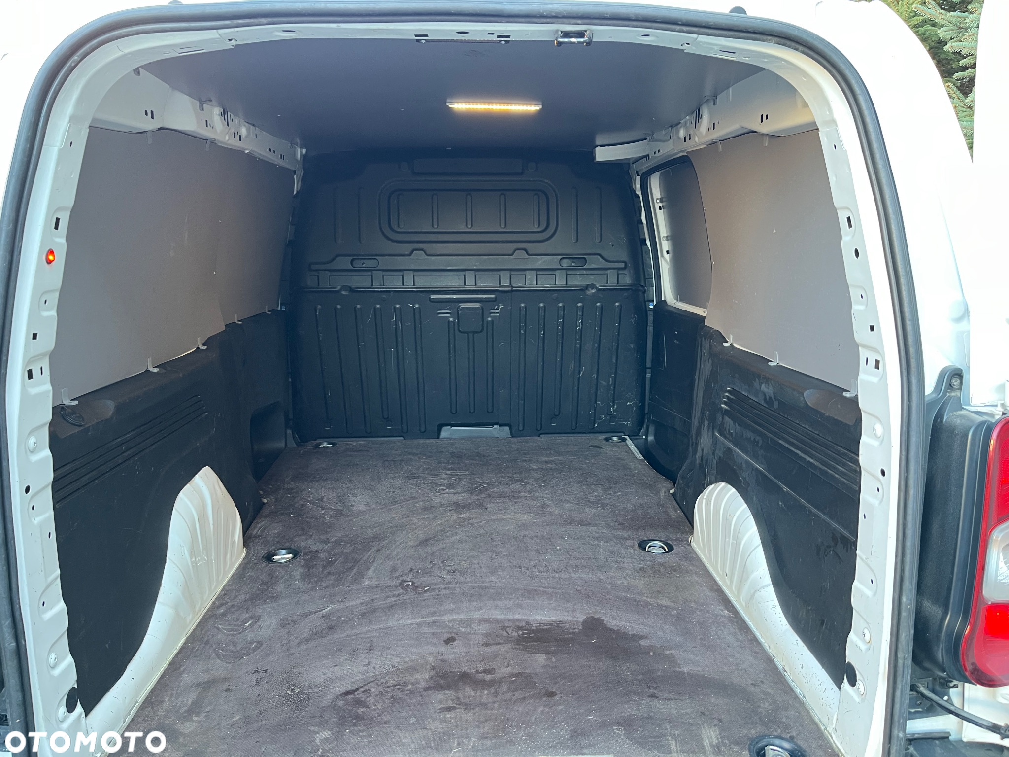 Peugeot Partner 1.5 BlueHDI S&S L2 (bryg.) - 9