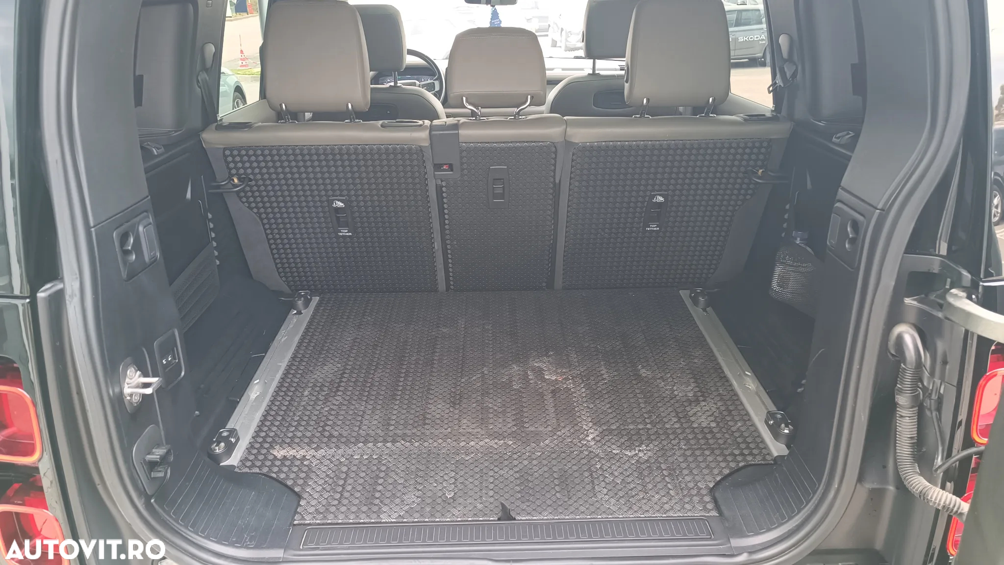 Land Rover Defender 110 3.0D 300 MHEV X-Dynamic HSE - 34