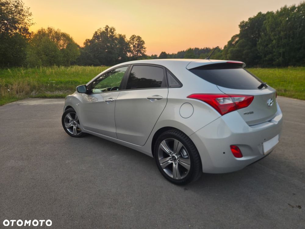 Hyundai i30 1.4 Family+ - 8