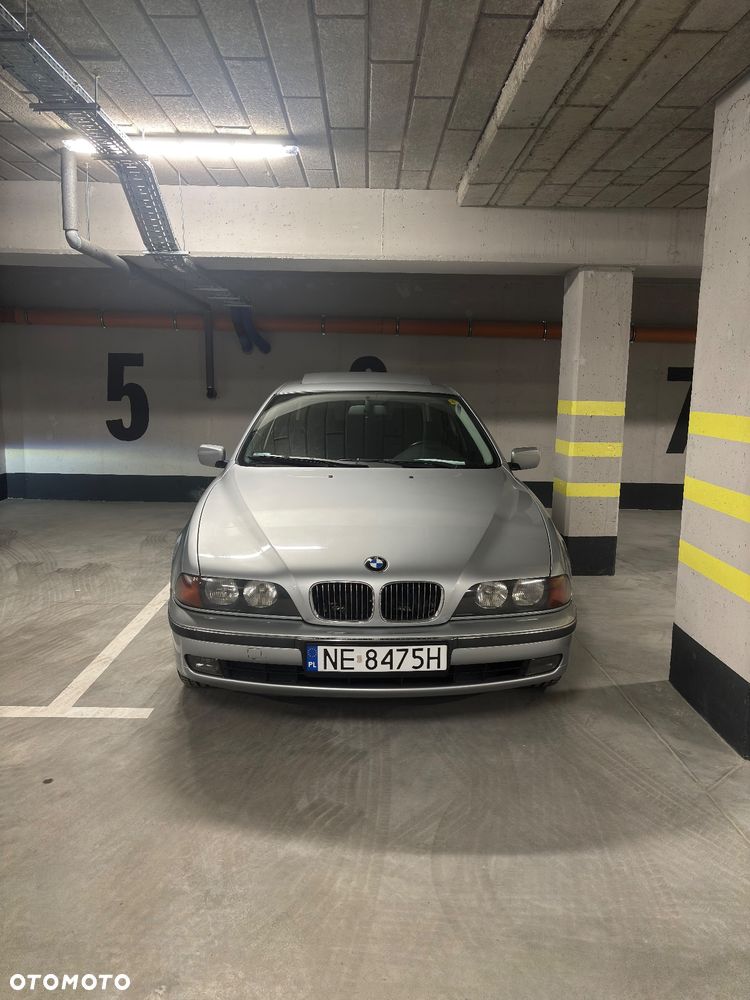 BMW Seria 5 520i - 14