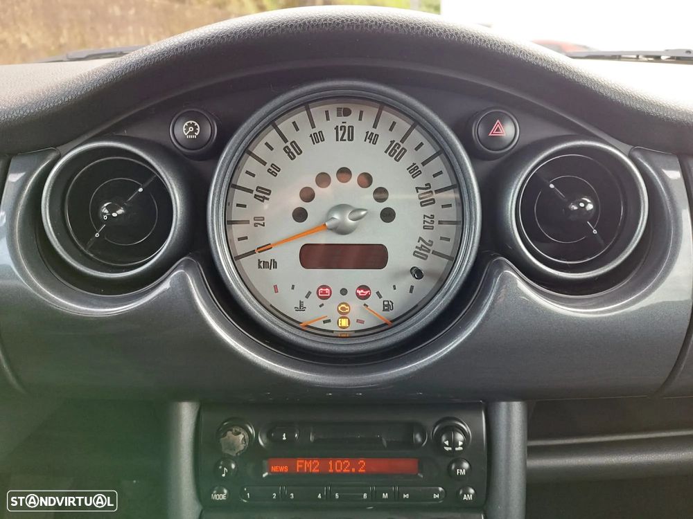 MINI 3 Portas One 1.6 - 18