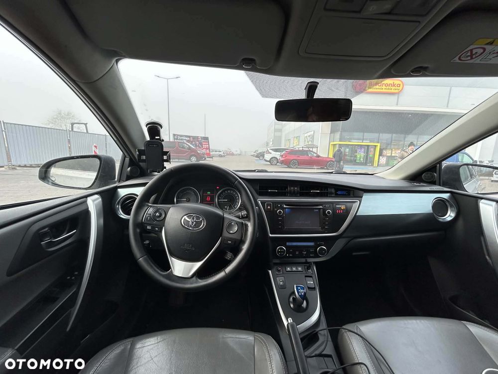 Toyota Auris - 12