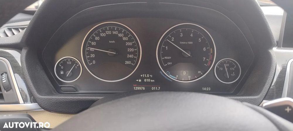 BMW Seria 3 330i Aut. Sport Line - 10